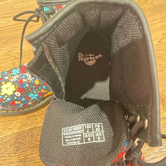 Dr Martens floral canvas high top lace ups - Picture 9 of 9